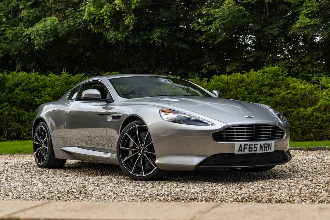2015 Aston Martin DB9 - Image 2 of 31
