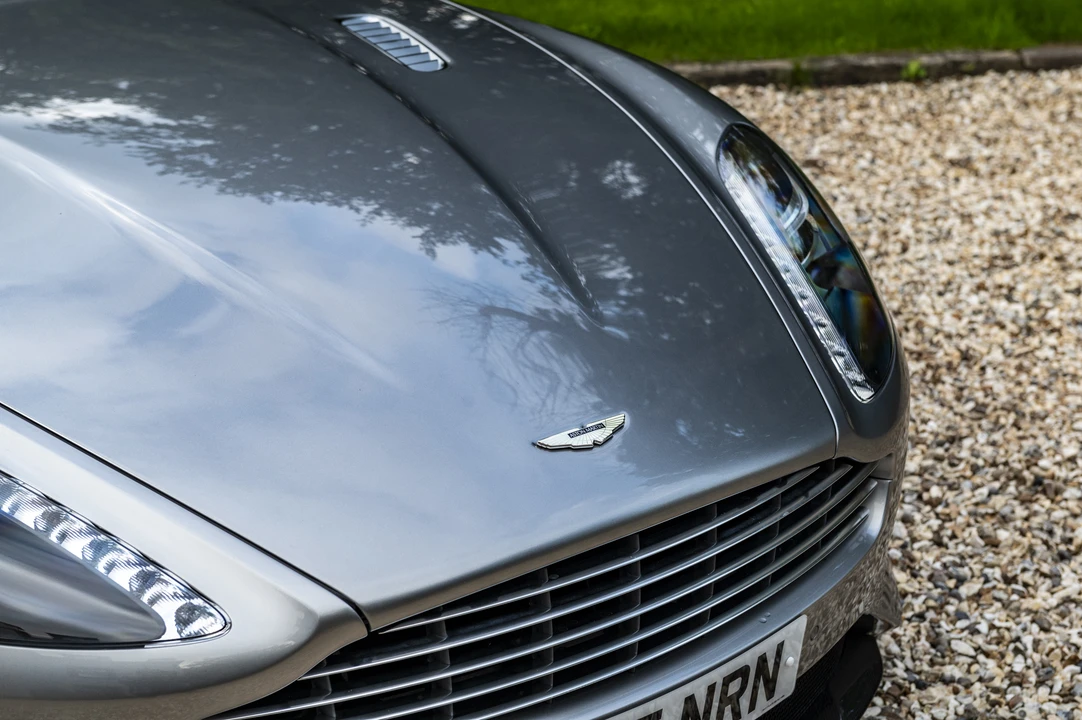 2015 Aston Martin DB9 - Image 19 of 31