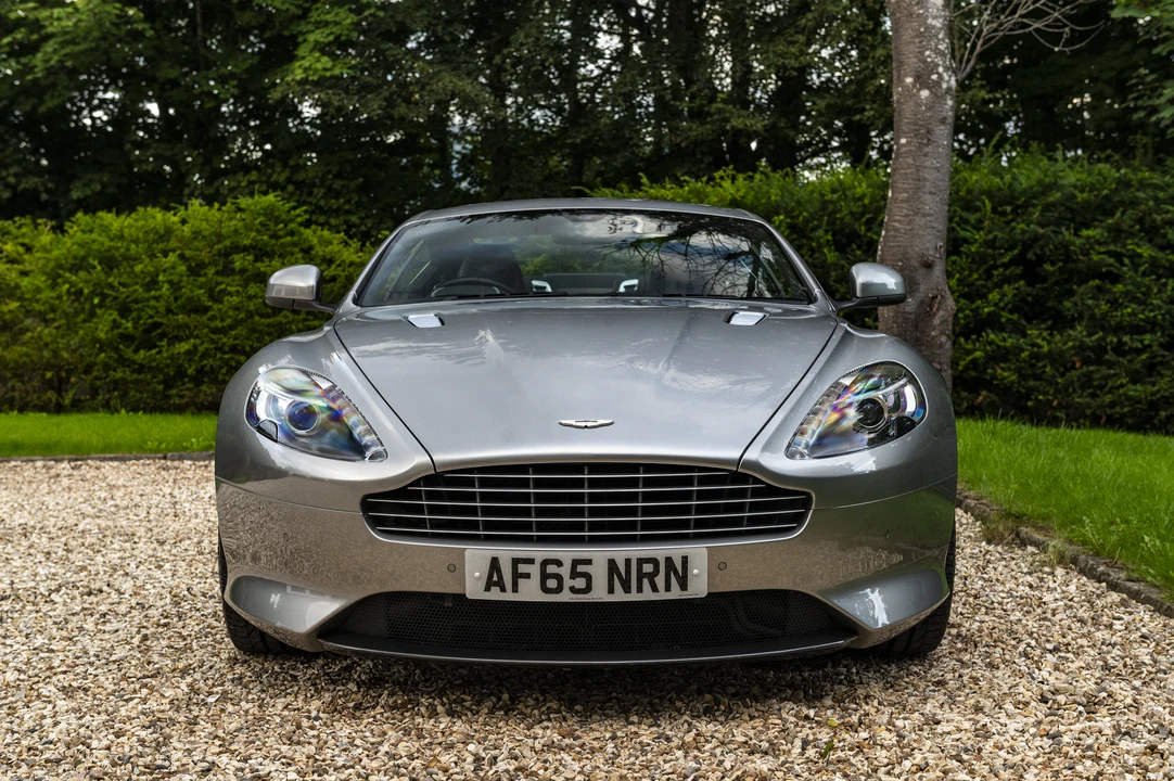 2015 Aston Martin DB9 - Image 11 of 31