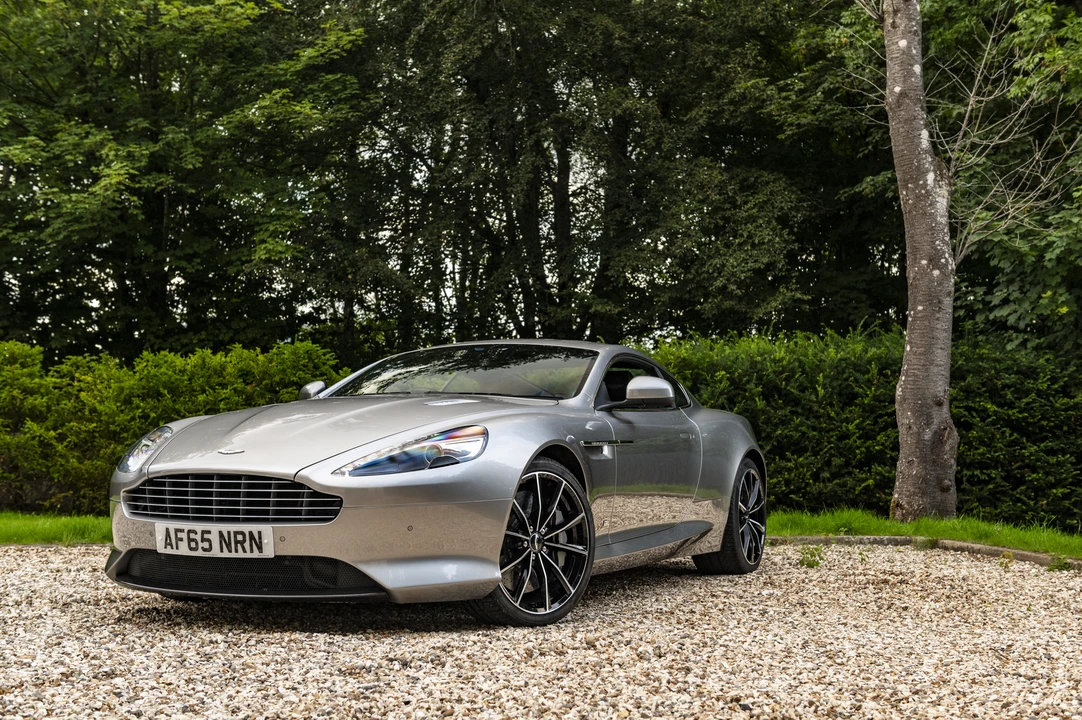 2015 Aston Martin DB9 - Image 12 of 31