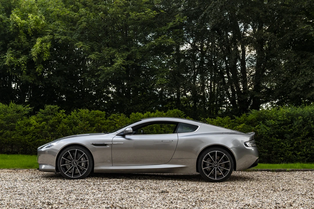 2015 Aston Martin DB9 - Image 13 of 31