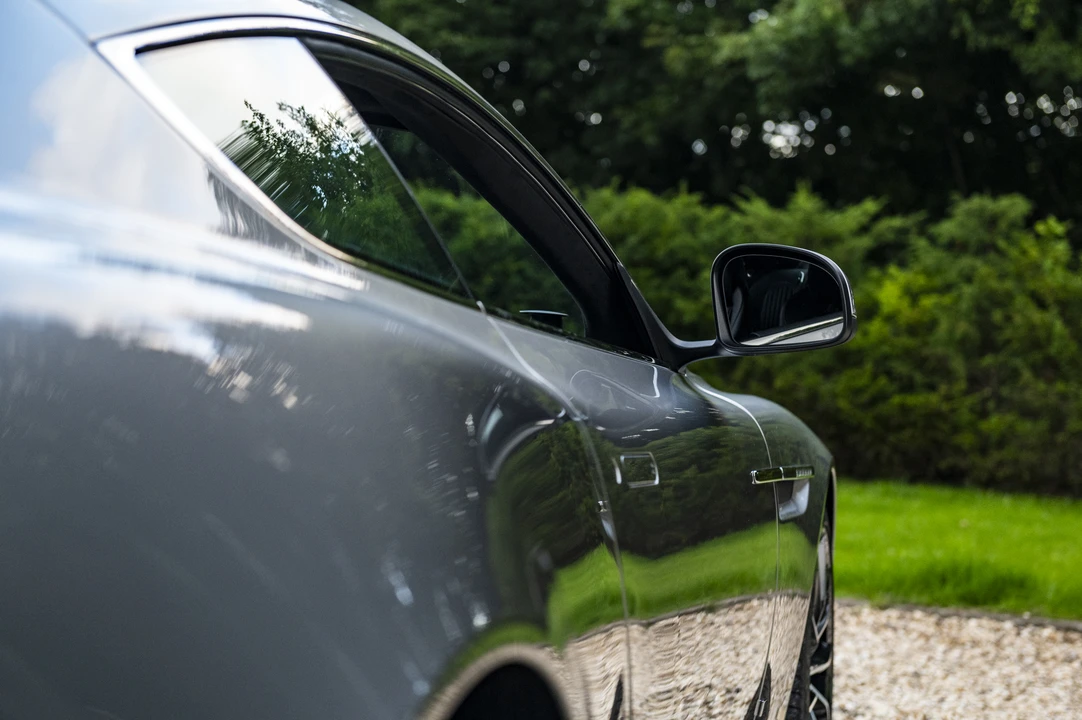 2015 Aston Martin DB9 - Image 25 of 31