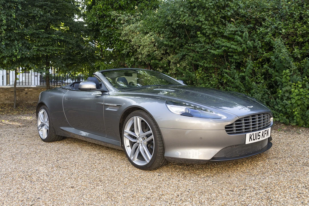 2015 Aston Martin DB9 - Image 2 of 31