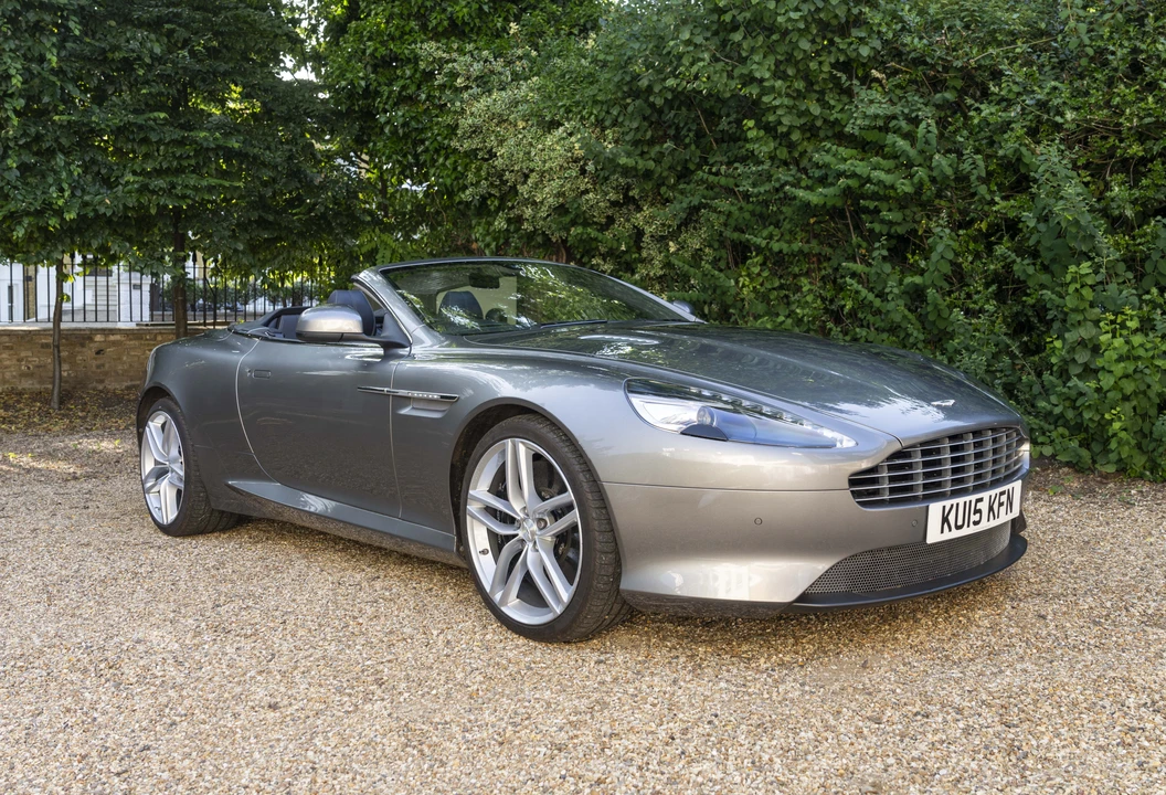 2015 Aston Martin DB9 - Image 9 of 31