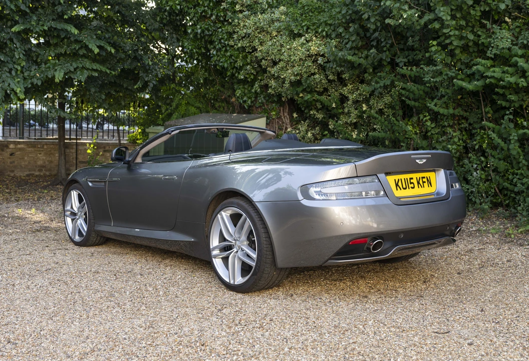 2015 Aston Martin DB9 - Image 12 of 31