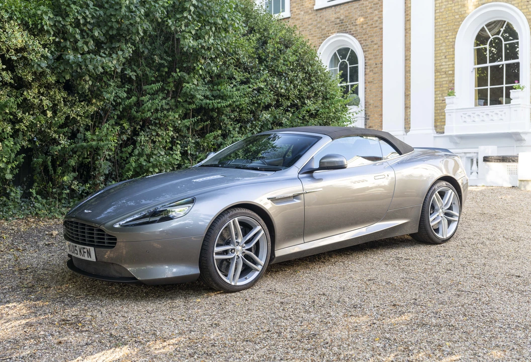 2015 Aston Martin DB9 - Image 4 of 31