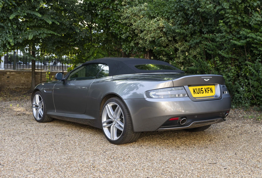 2015 Aston Martin DB9 - Image 5 of 31