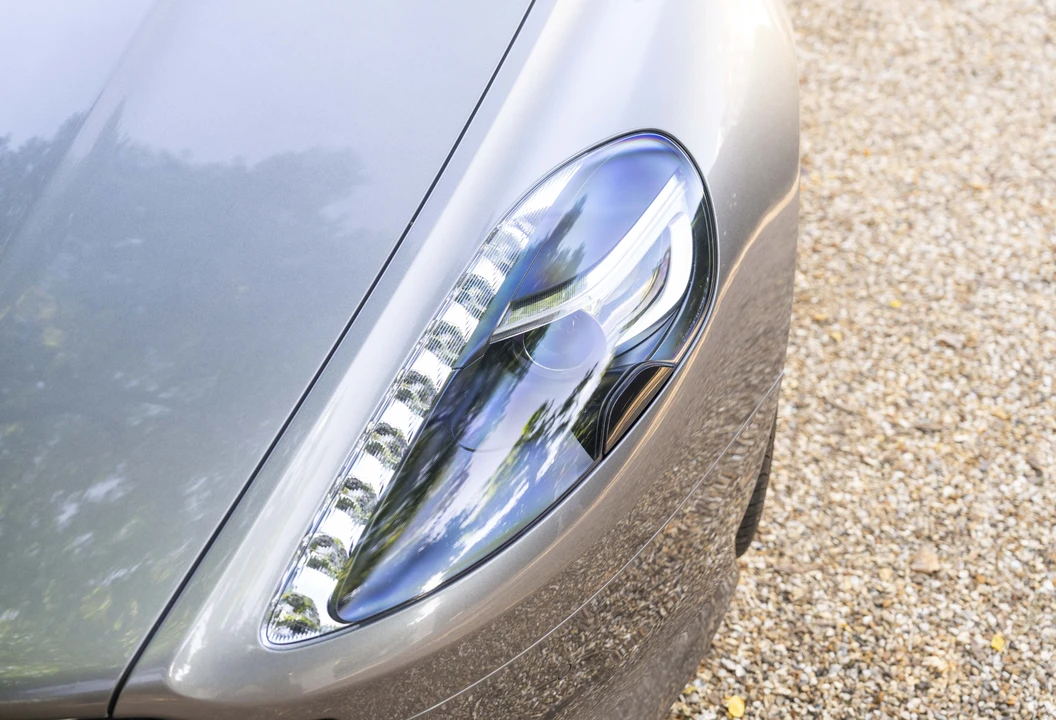 2015 Aston Martin DB9 - Image 20 of 31