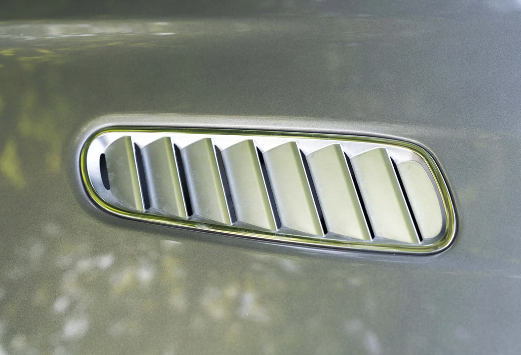 2015 Aston Martin DB9 - Image 21 of 31