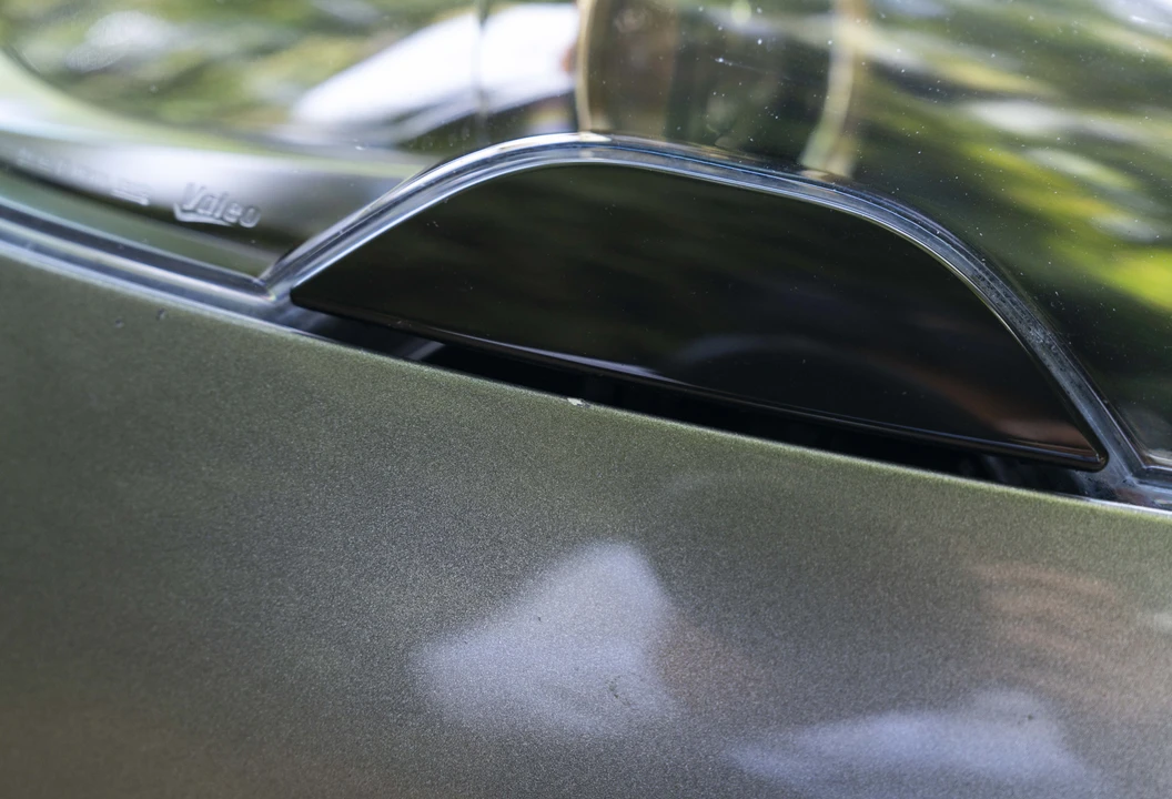 2015 Aston Martin DB9 - Image 25 of 31