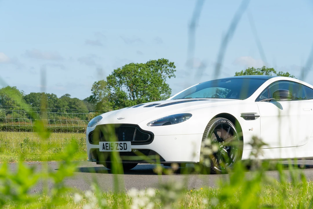 2015 Aston Martin V12 Vantage (2010-2018) - Image 18 of 31