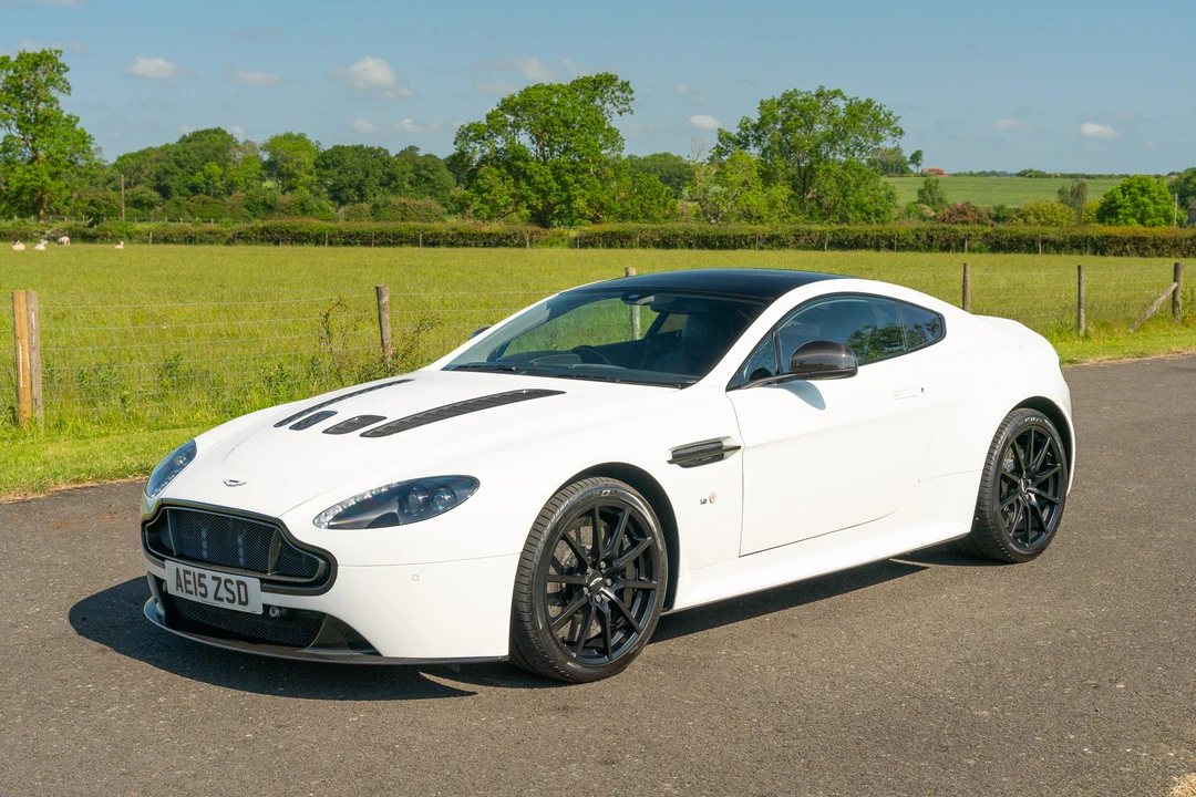2015 Aston Martin V12 Vantage (2010-2018) - Image 4 of 31