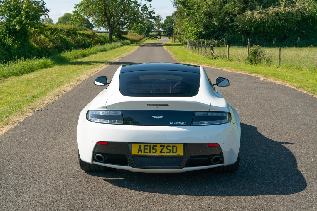 2015 Aston Martin V12 Vantage (2010-2018) - Image 7 of 31