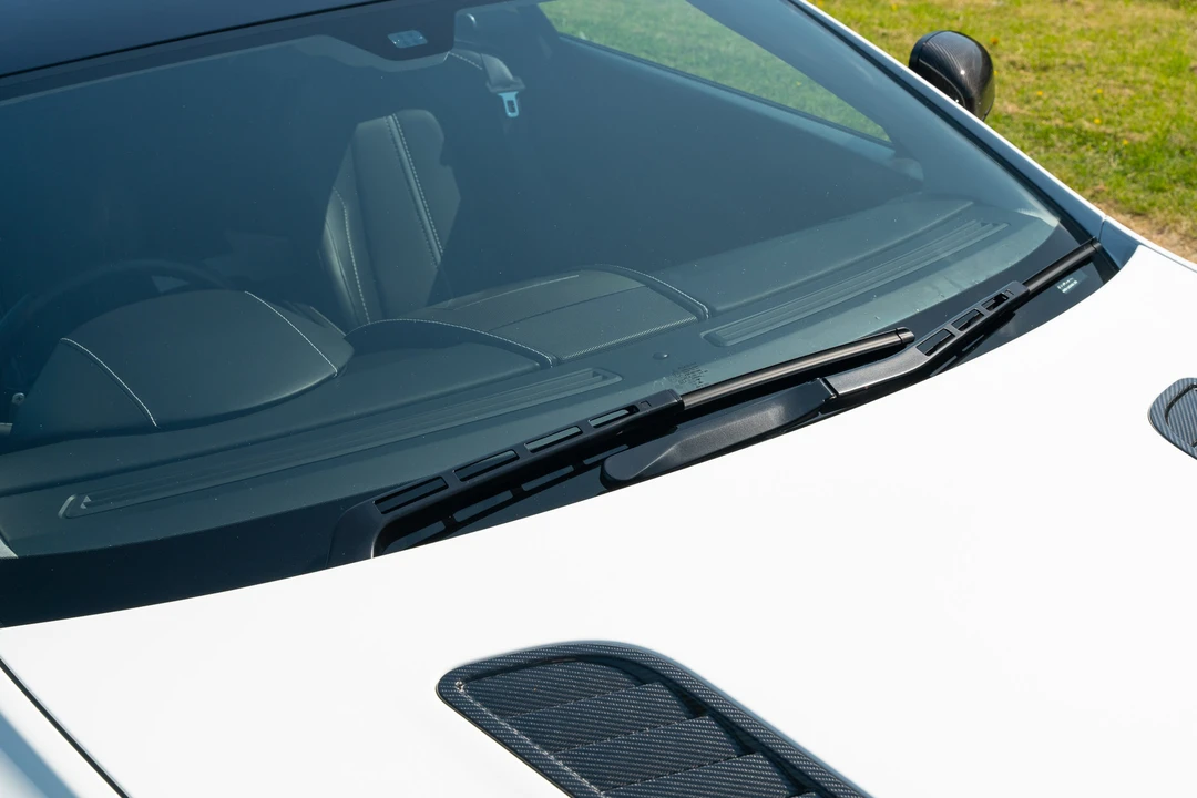 2015 Aston Martin V12 Vantage (2010-2018) - Image 29 of 31