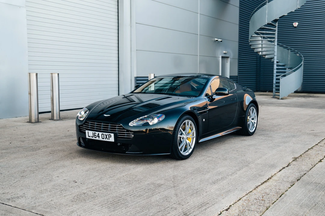 2015 Aston Martin V8 Vantage (2006-2017) - Image 9 of 31