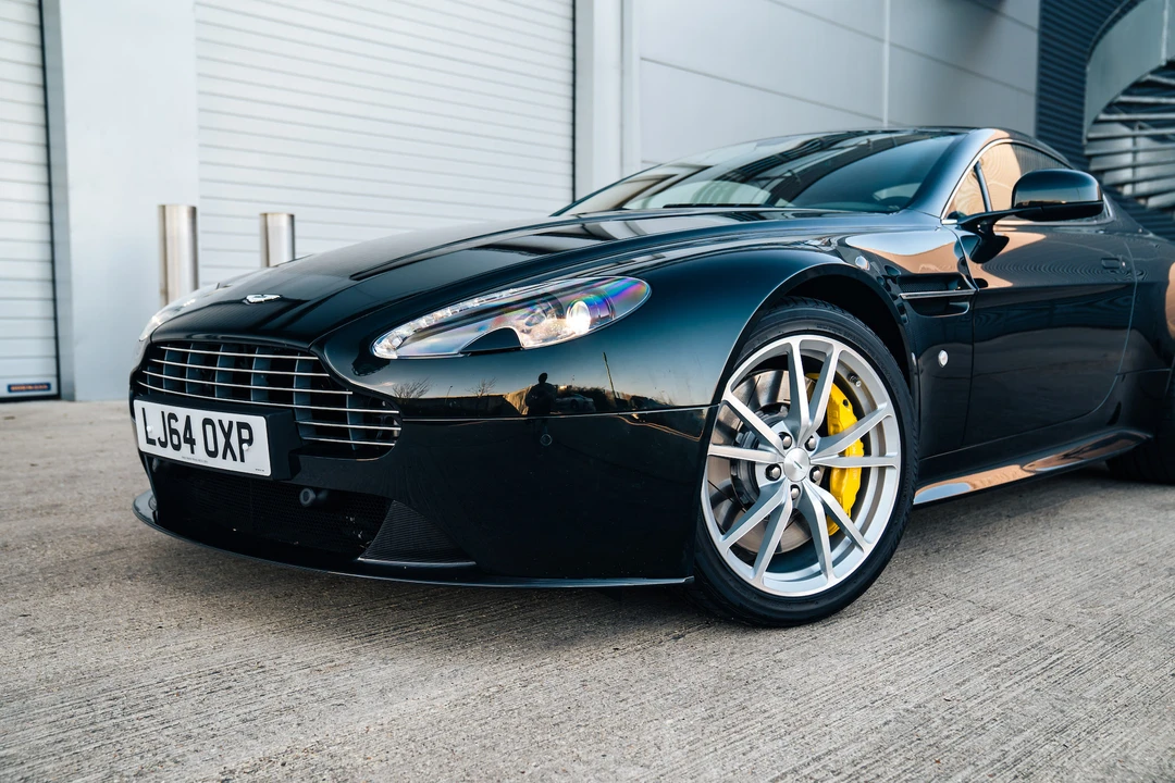 2015 Aston Martin V8 Vantage (2006-2017) - Image 25 of 31