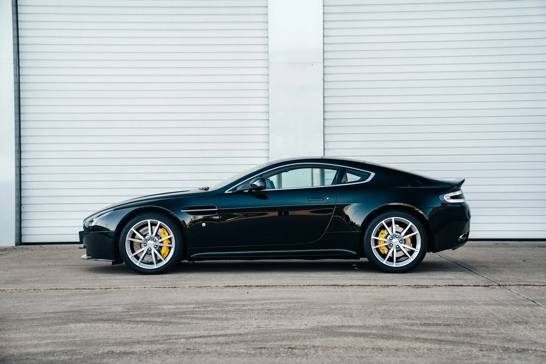 2015 Aston Martin V8 Vantage (2006-2017) - Image 12 of 31
