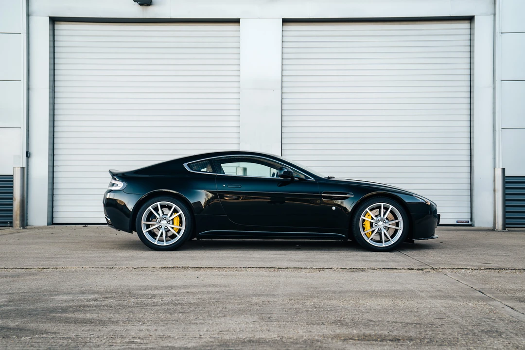 2015 Aston Martin V8 Vantage (2006-2017) - Image 15 of 31