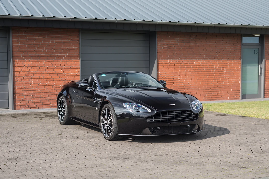 2015 Aston Martin V8 Vantage (2006-2017) - Image 16 of 31