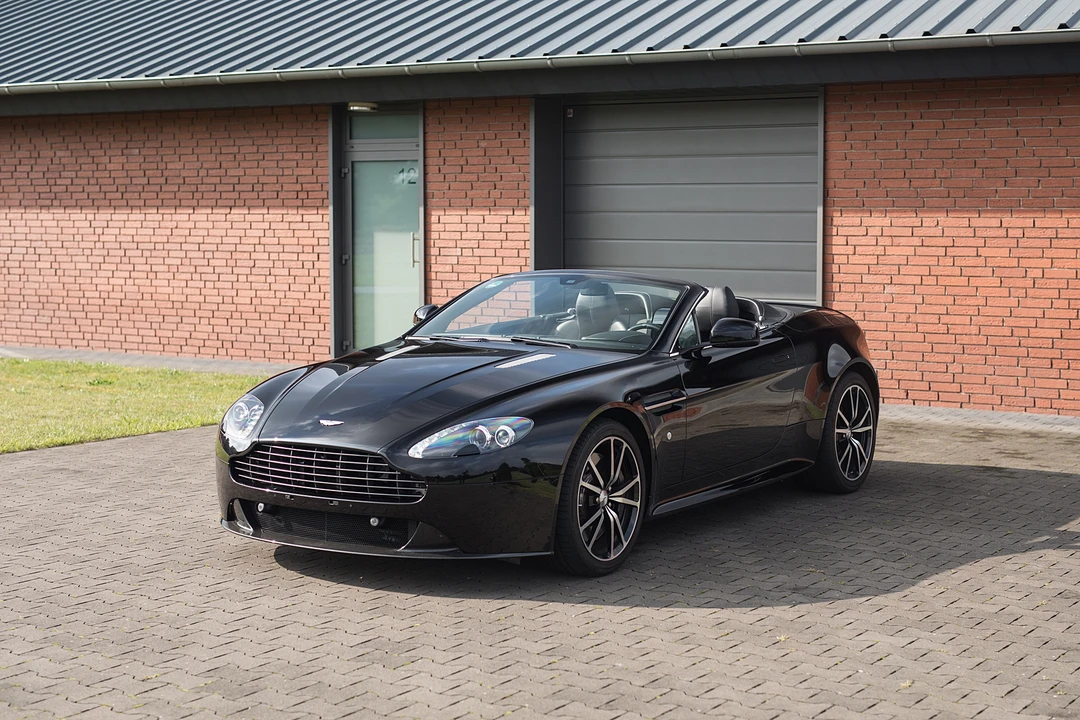 2015 Aston Martin V8 Vantage (2006-2017) - Image 21 of 31