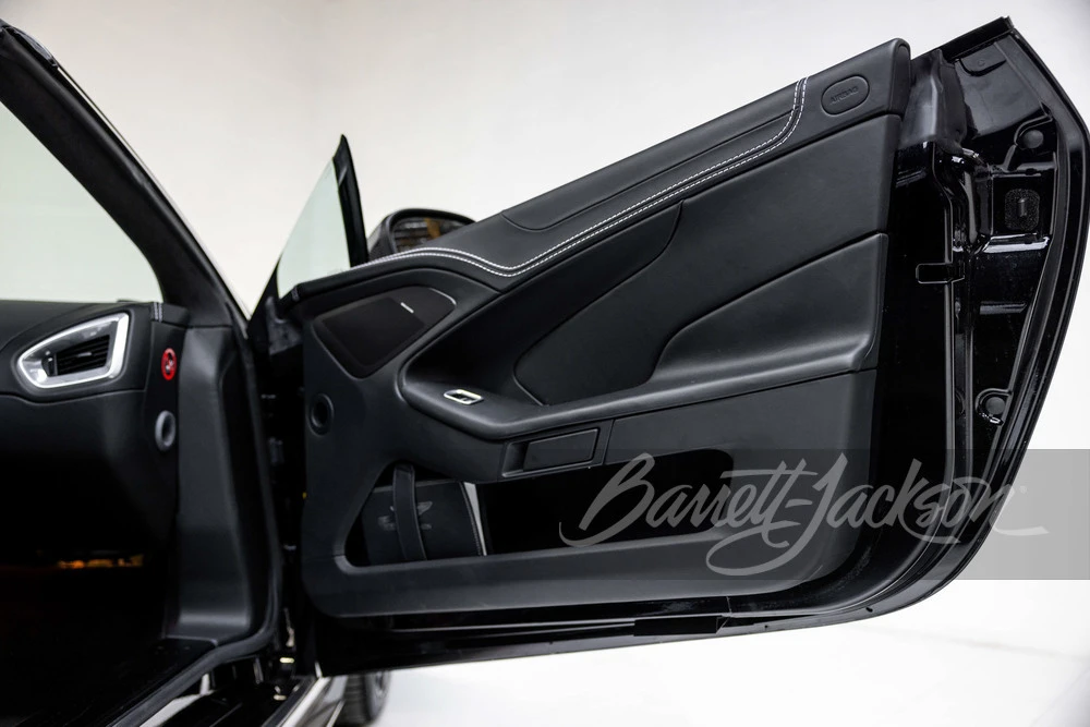 2015 Aston Martin Vanquish 2nd Gen - Image 27 of 31