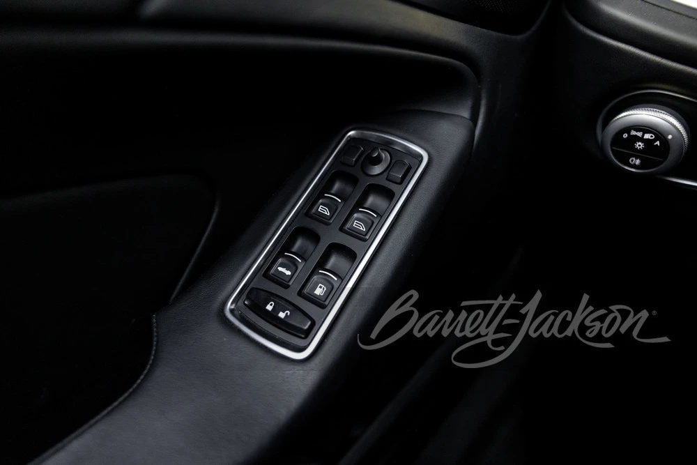 2015 Aston Martin Vanquish 2nd Gen - Image 24 of 31