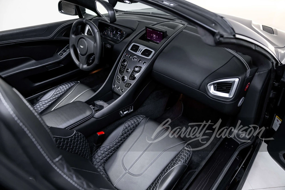 2015 Aston Martin Vanquish 2nd Gen - Image 26 of 31
