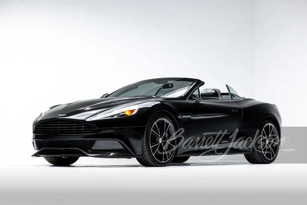 2015 Aston Martin Vanquish 2nd Gen - Image 25 of 31