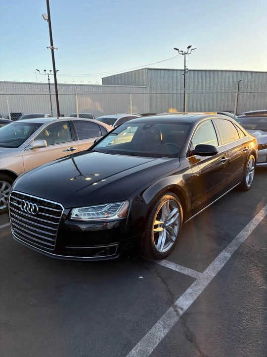 2015 Audi D4 A8 - Image 2 of 4