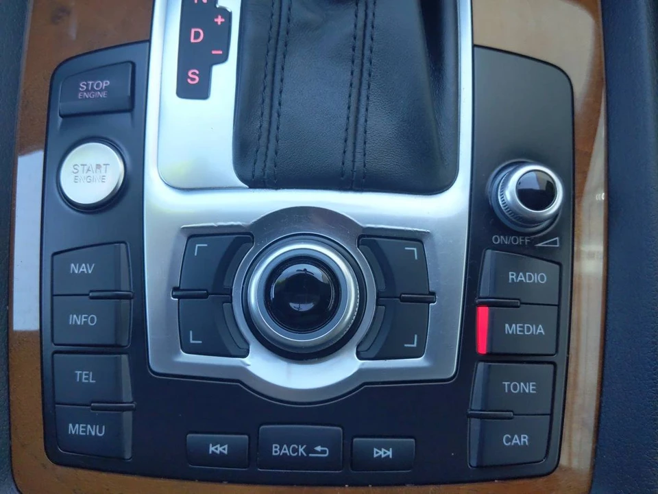 2015 Audi 4L Q7 - Image 7 of 23