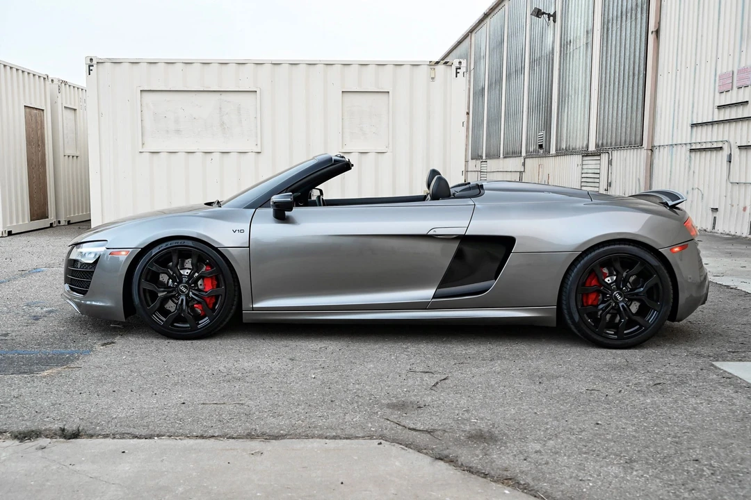 2015 Audi 42 R8 - Image 5 of 17