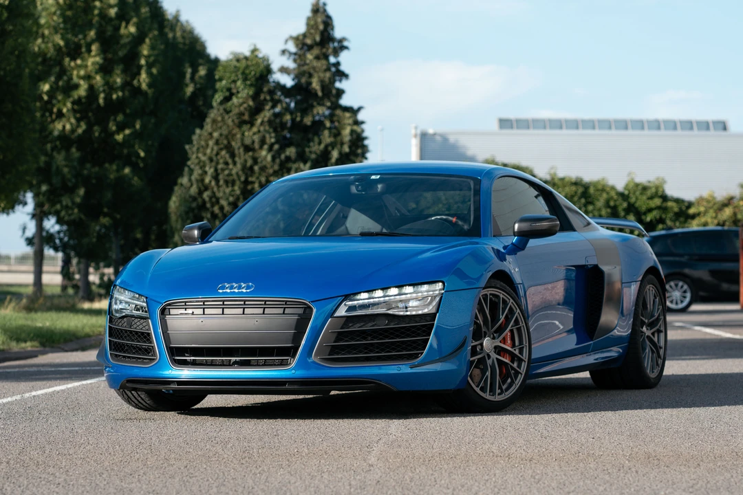 2015 Audi 42 R8 - Image 9 of 31