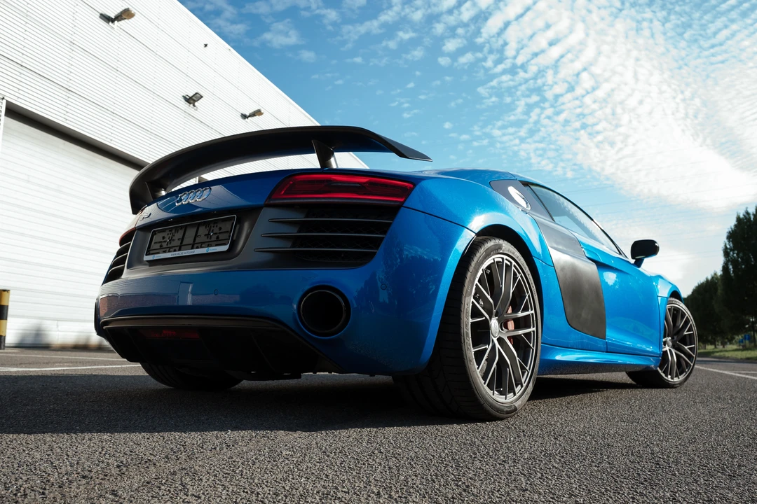 2015 Audi 42 R8 - Image 15 of 31