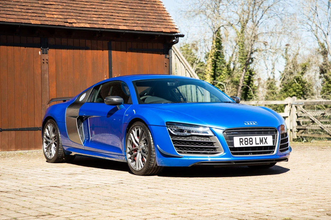 2015 Audi 42 R8 - Image 2 of 31
