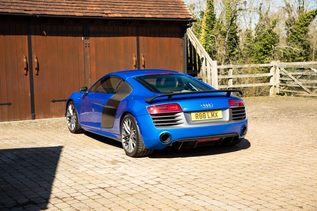 2015 Audi 42 R8 - Image 6 of 31