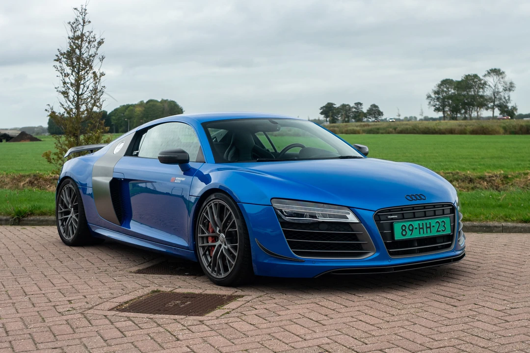 2015 Audi 42 R8 - Image 2 of 31