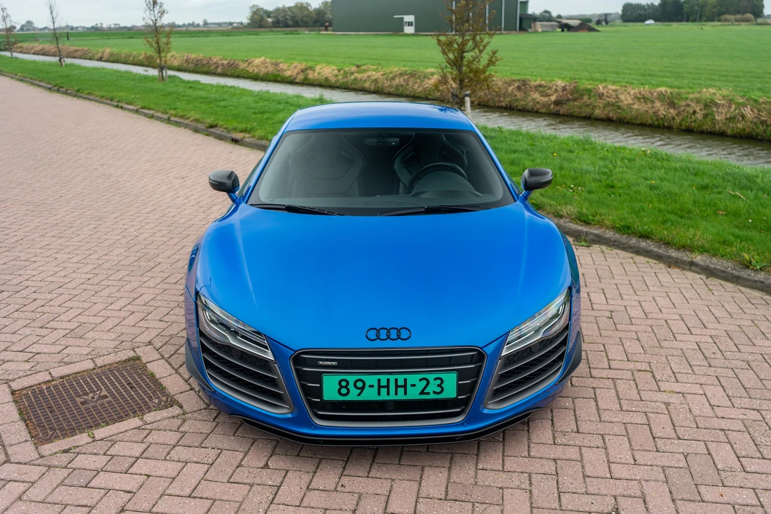 2015 Audi 42 R8 - Image 10 of 31