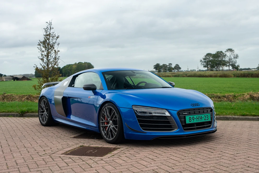 2015 Audi 42 R8 - Image 11 of 31