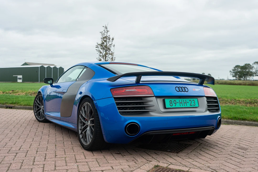 2015 Audi 42 R8 - Image 8 of 31