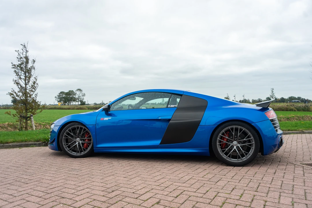 2015 Audi 42 R8 - Image 16 of 31