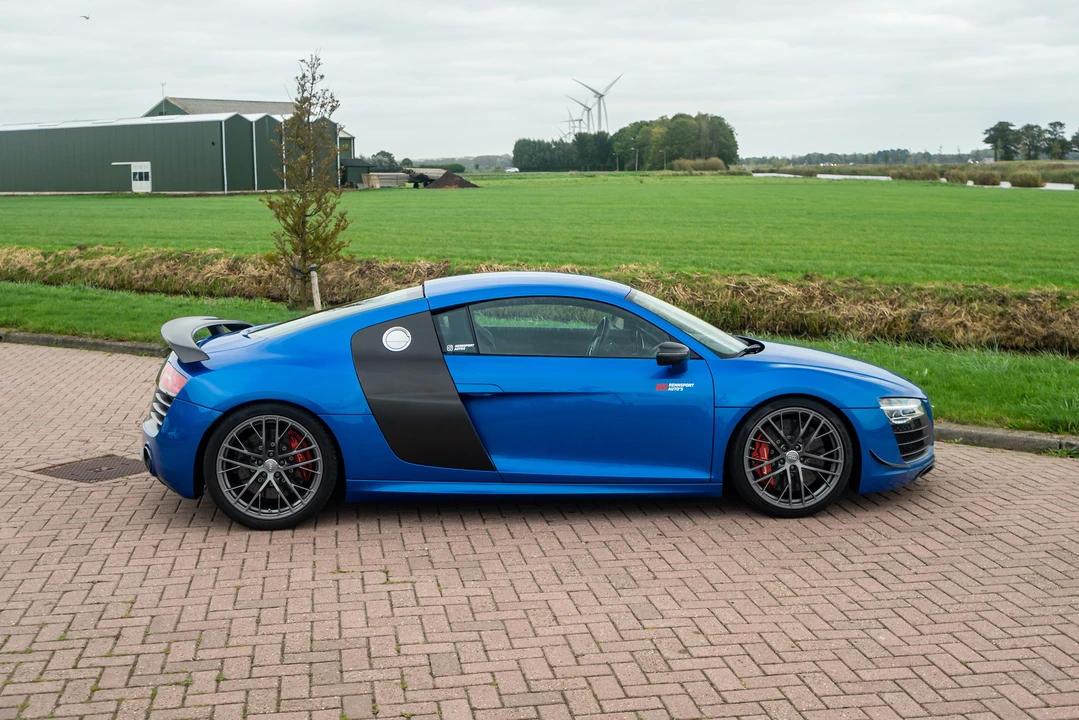 2015 Audi 42 R8 - Image 12 of 31