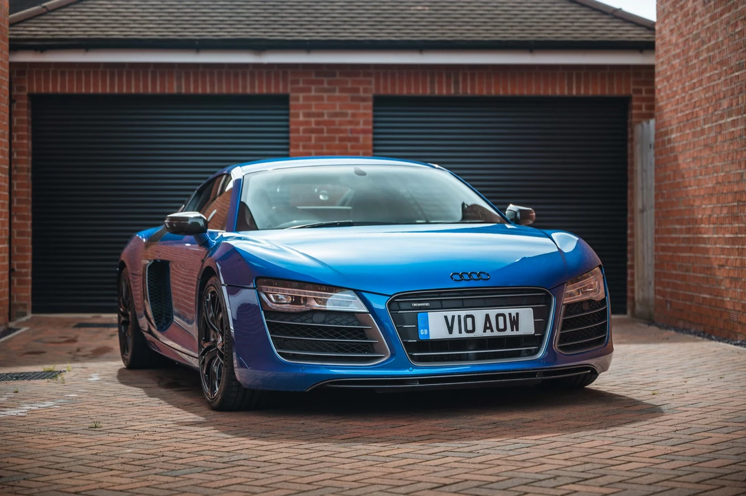 2015 Audi 42 R8 - Image 4 of 31