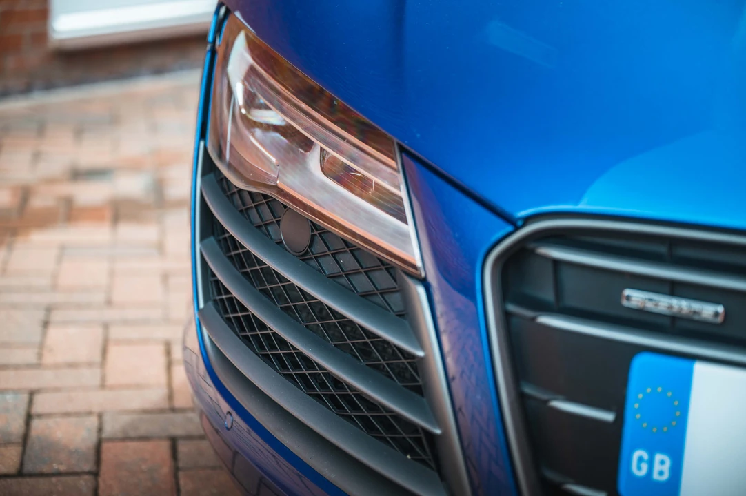 2015 Audi 42 R8 - Image 26 of 31