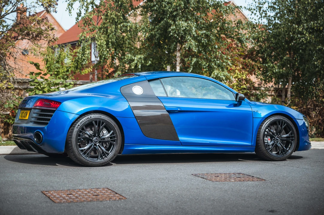 2015 Audi 42 R8 - Image 6 of 31