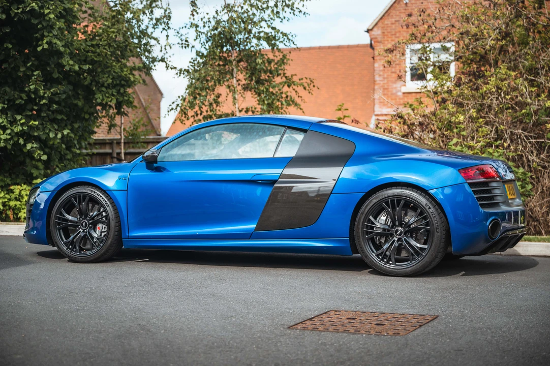 2015 Audi 42 R8 - Image 11 of 31