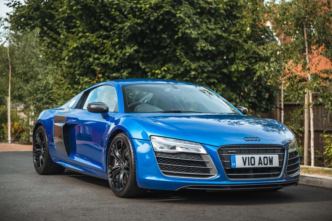 2015 Audi 42 R8 - Image 2 of 31