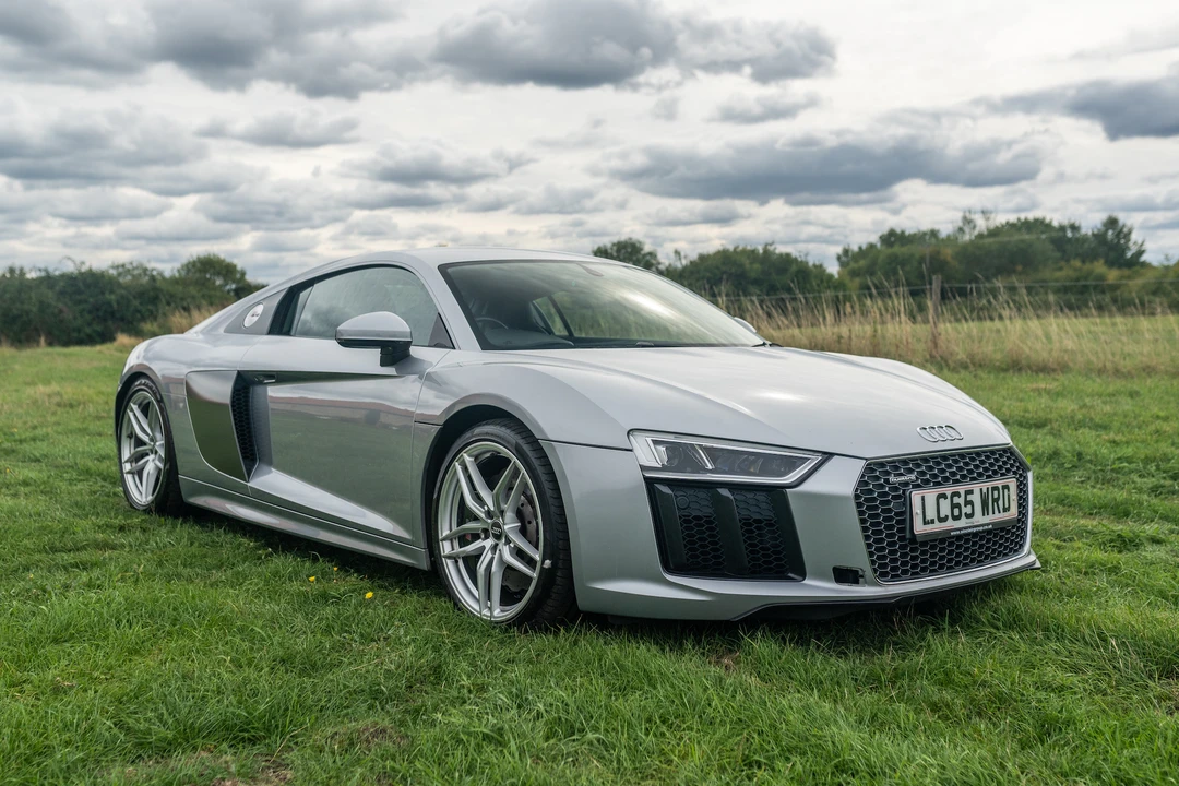 2015 Audi 42 R8 - Image 2 of 31