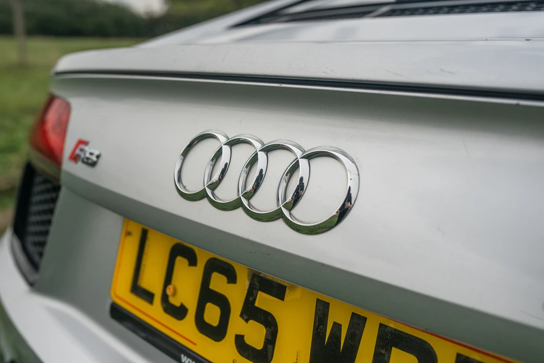 2015 Audi 42 R8 - Image 23 of 31