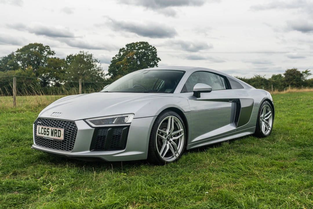 2015 Audi 42 R8 - Image 12 of 31