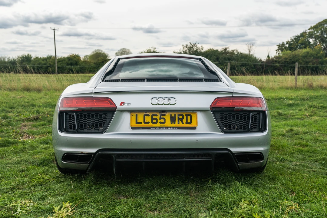 2015 Audi 42 R8 - Image 7 of 31